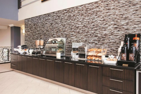 La Quinta Inn & Suites by Wyndham Dublin Pleasanton image 26